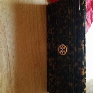 Clutch Tory Burch